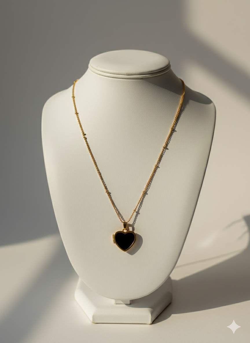 2 in 1 Gold Heart Locket Necklace - Vintage Style Photo Pendant