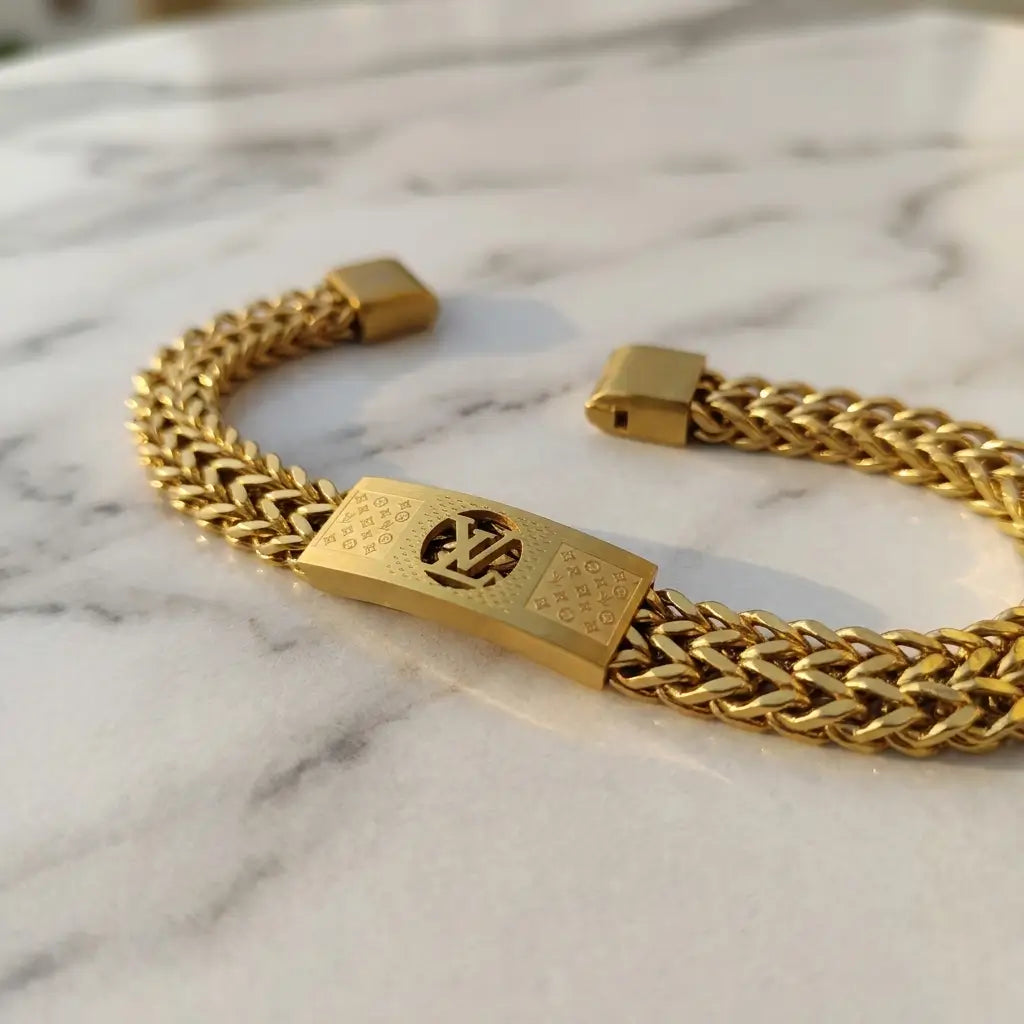 Premium Men's Gold Braided Chain Bracelet – Iconic LV Emblem