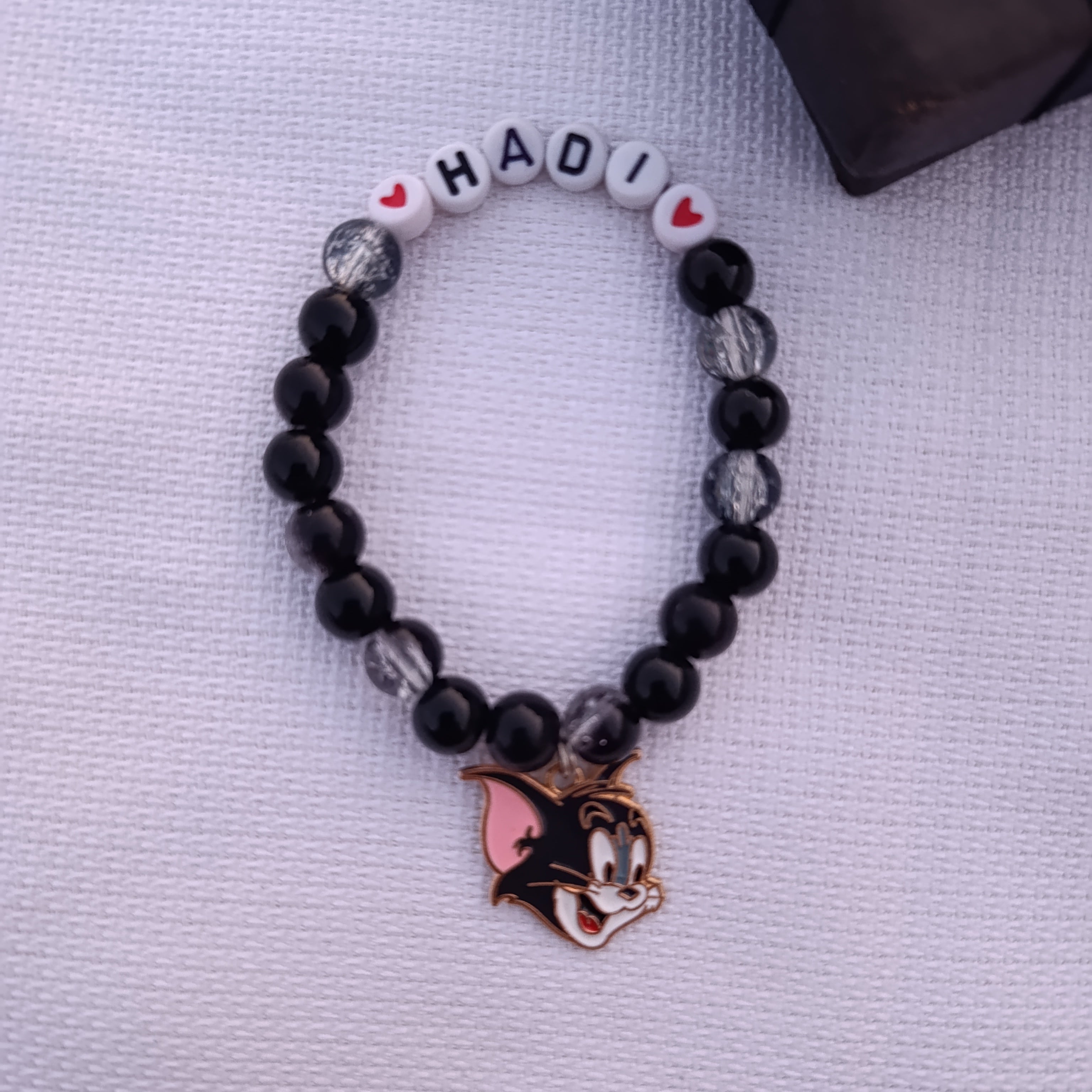Custom Name Beaded Bracelet with Tom Cat Charm - Available in 8 Colors