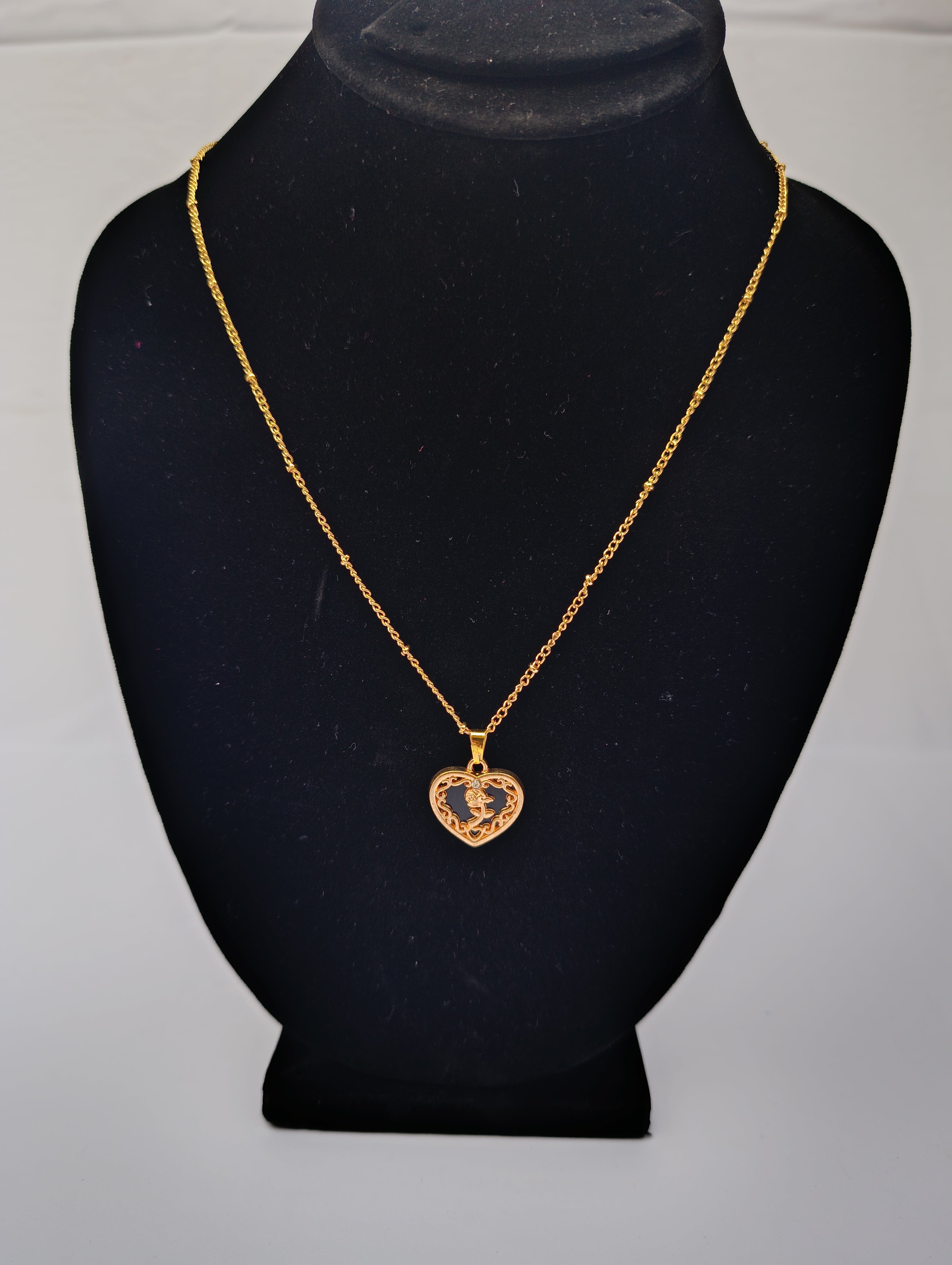 2 in 1 Gold Heart Locket Necklace - Vintage Style Photo Pendant