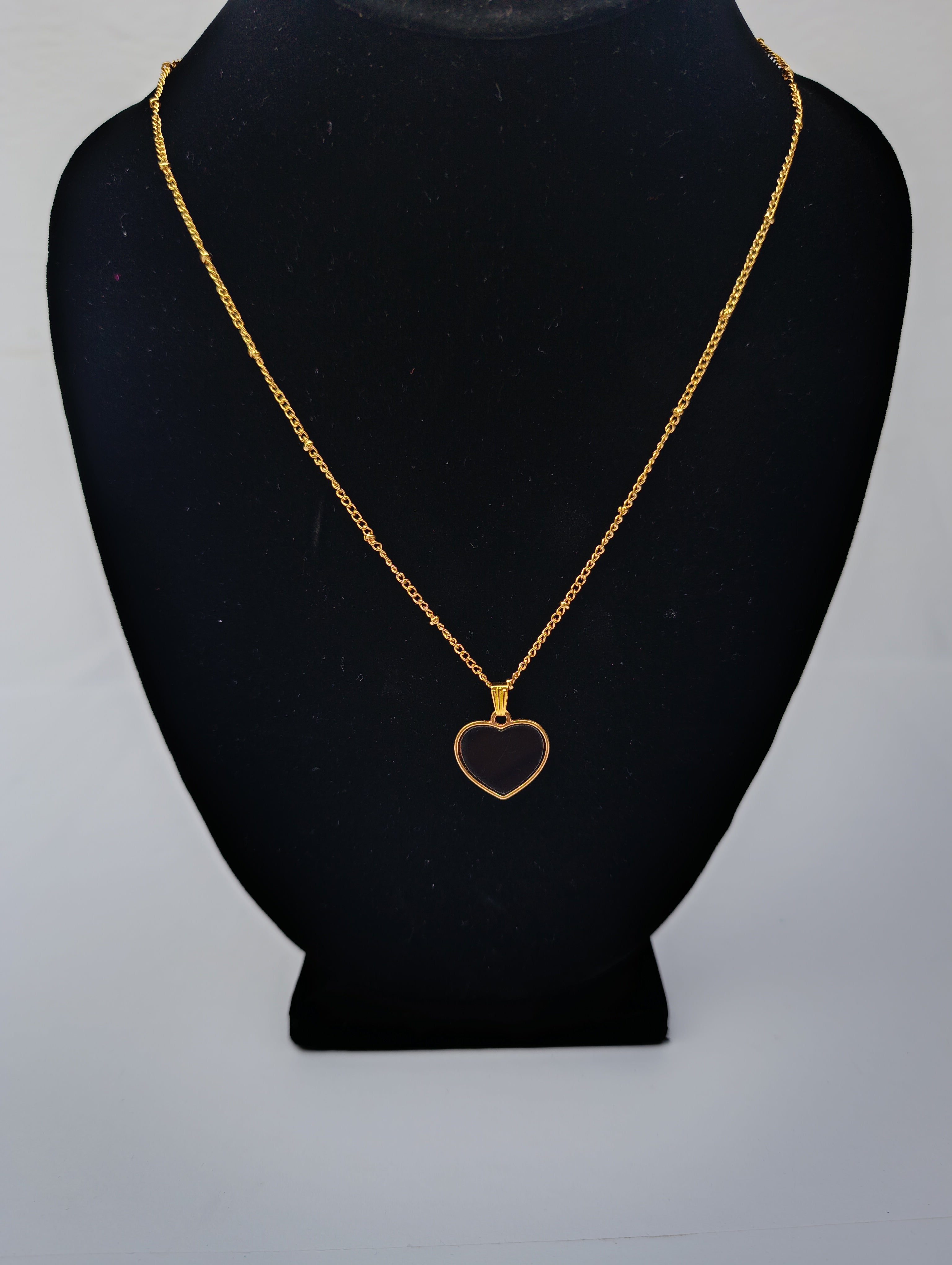 2 in 1 Gold Heart Locket Necklace - Vintage Style Photo Pendant