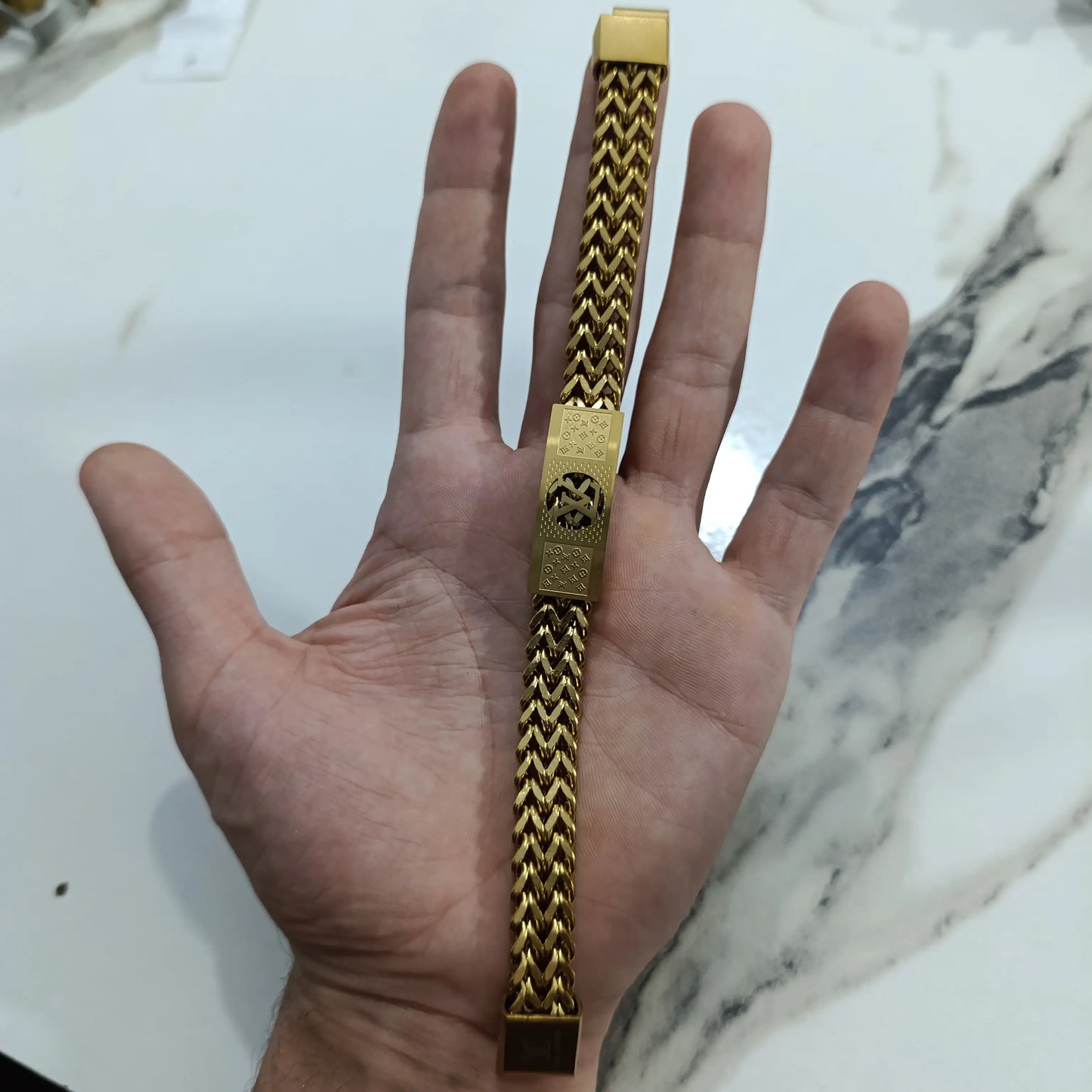 Premium Men's Gold Braided Chain Bracelet – Iconic LV Emblem